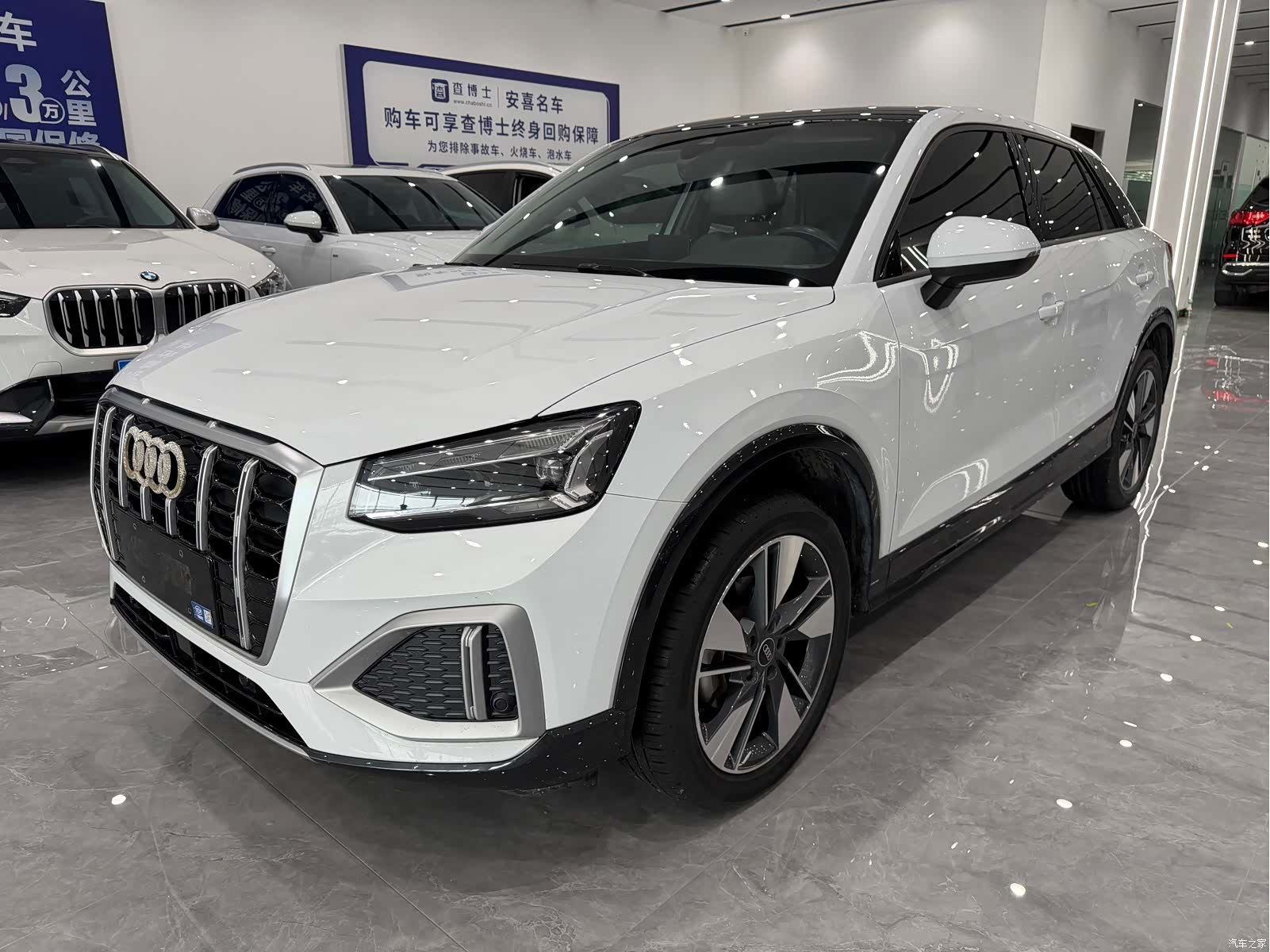 Audi Q2L, 2023 1