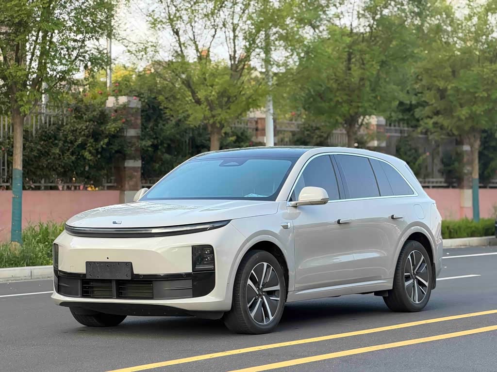 Li Auto L6