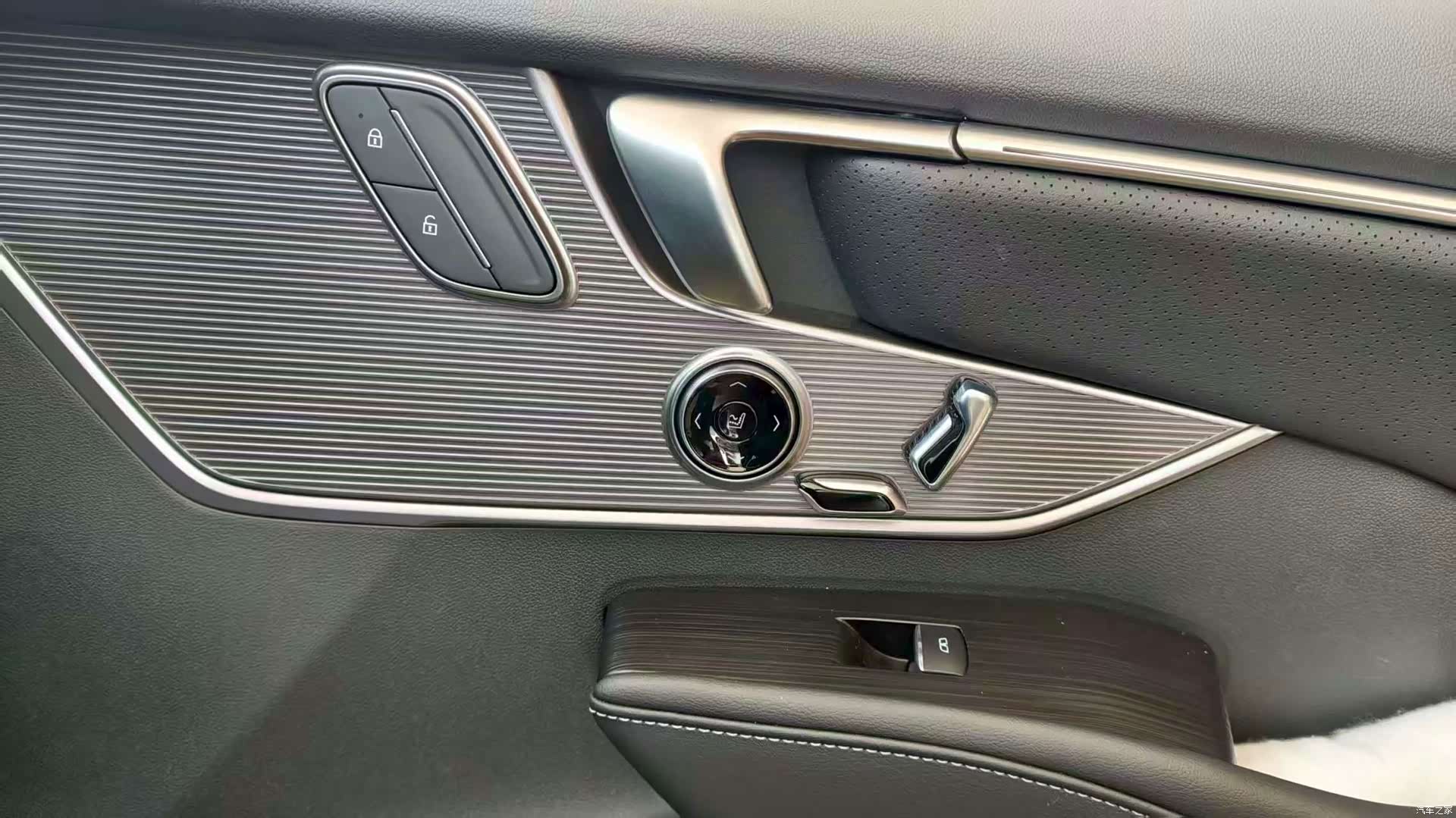 Buick LaCrosse, 2025 4
