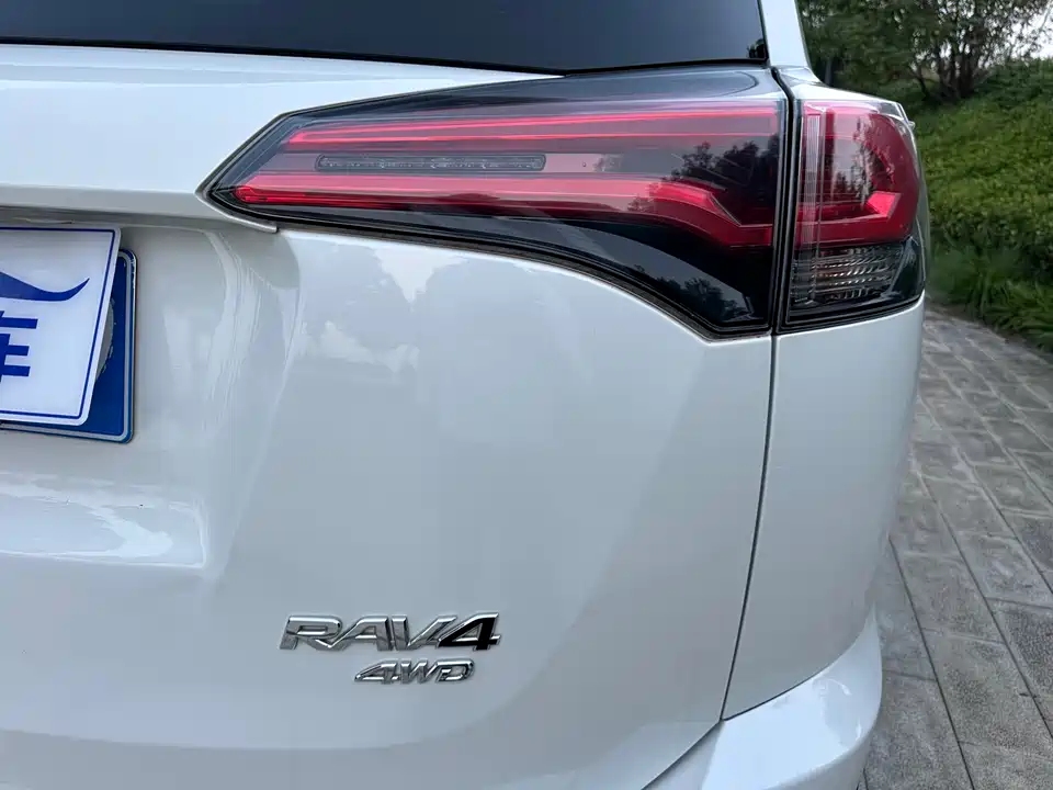 Toyota RAV4 Rongfang