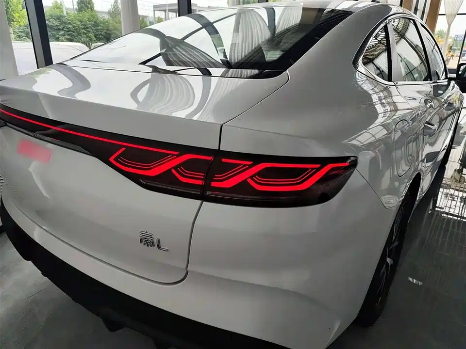 BYD Qin L