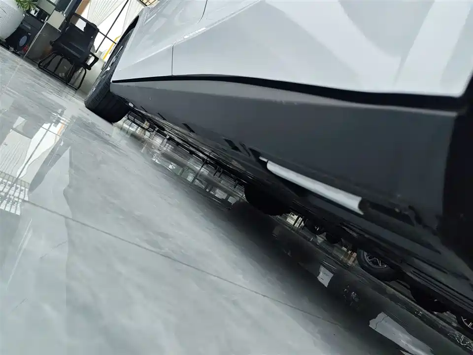 BYD Qin L