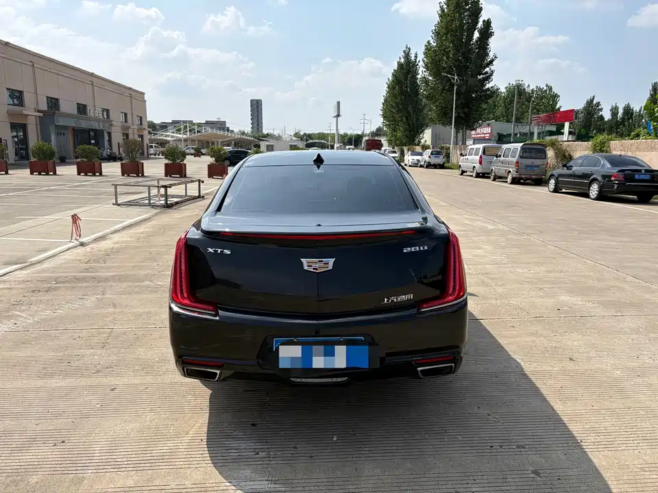 Cadillac XTS