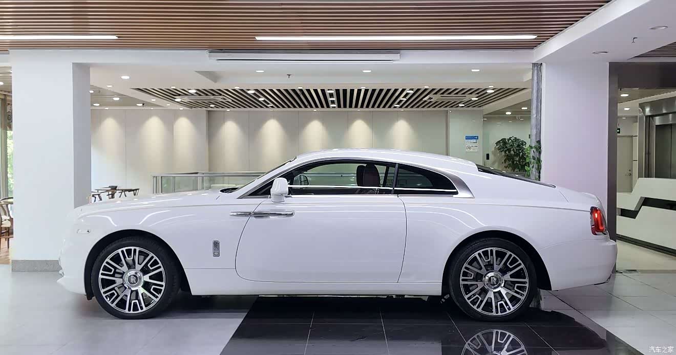 Rolls-Royce Wraith, 2018 10