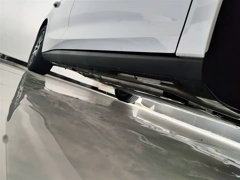 BYD Qin L