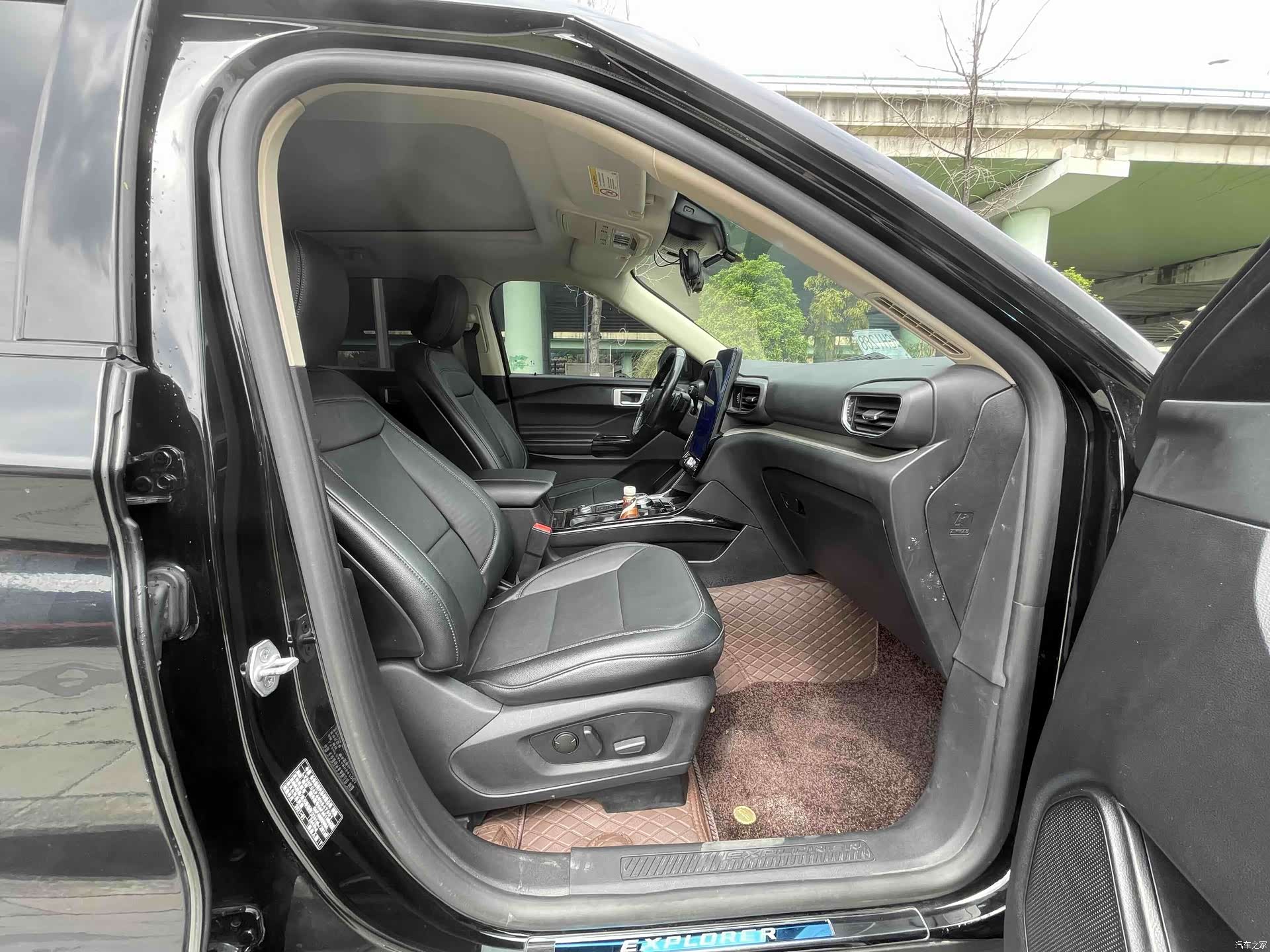 Ford Explorer, 2021 8