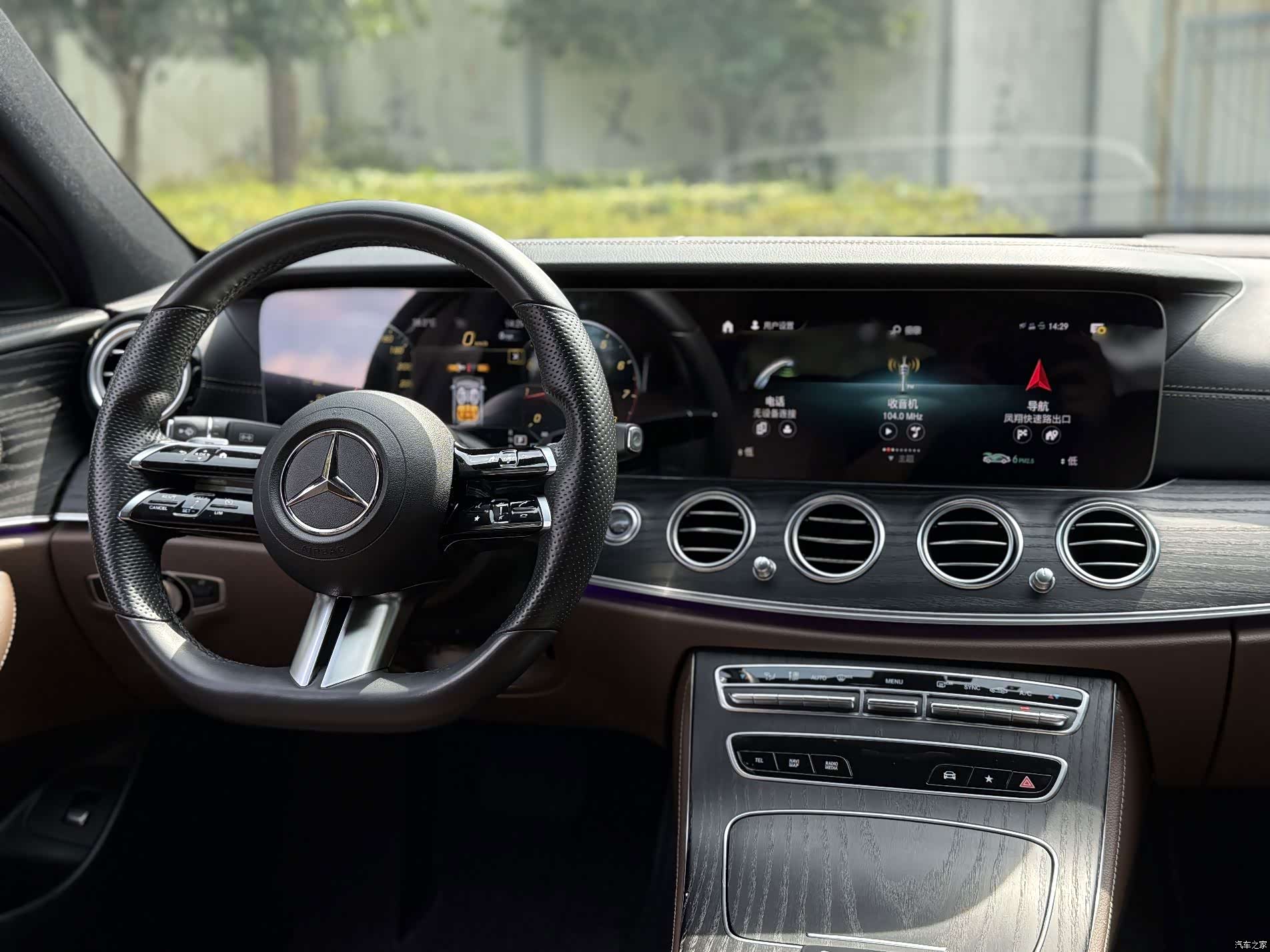 Mercedes-Benz E-Class, 2022 8