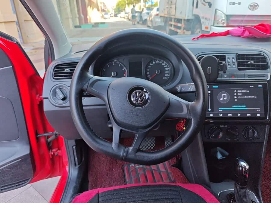 Volkswagen Polo 2016, фото 2