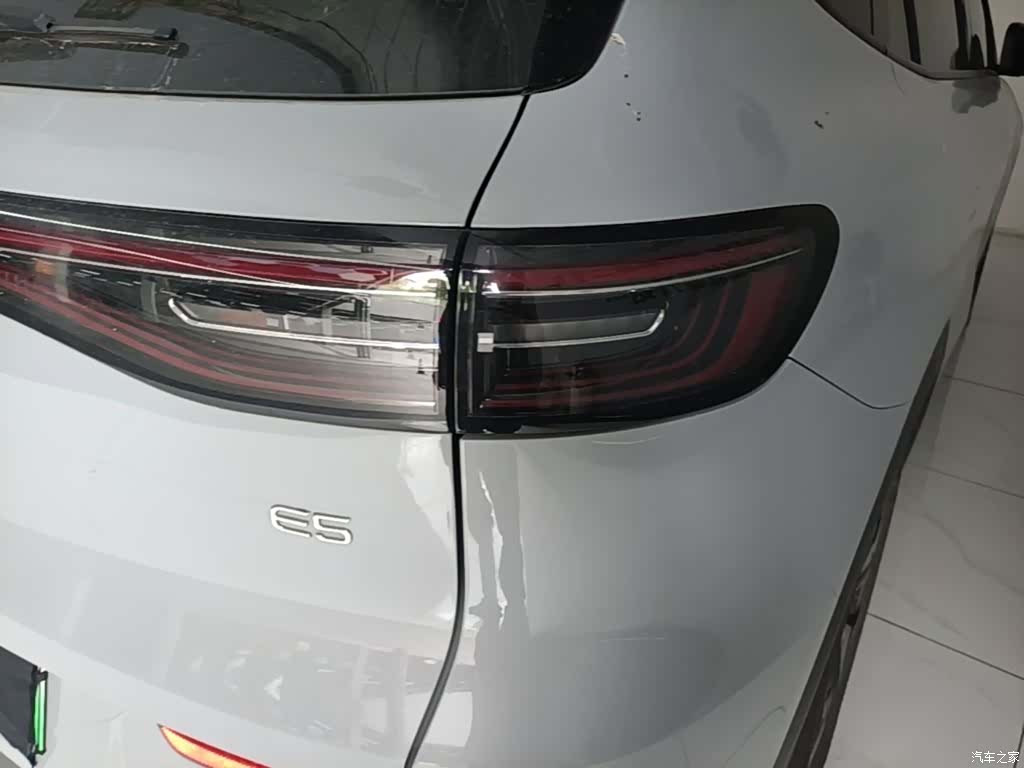 Geely Galaxy E5, 2025 8