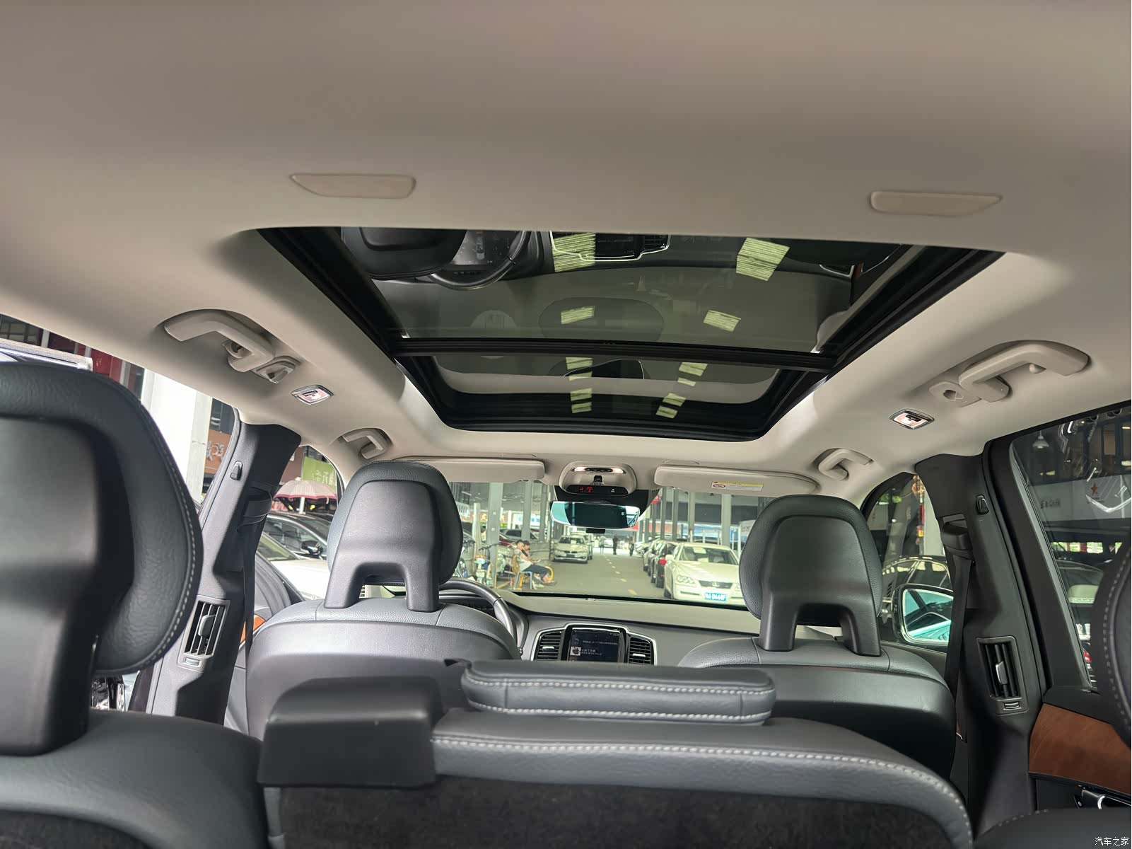 Volvo XC90, 2019 13