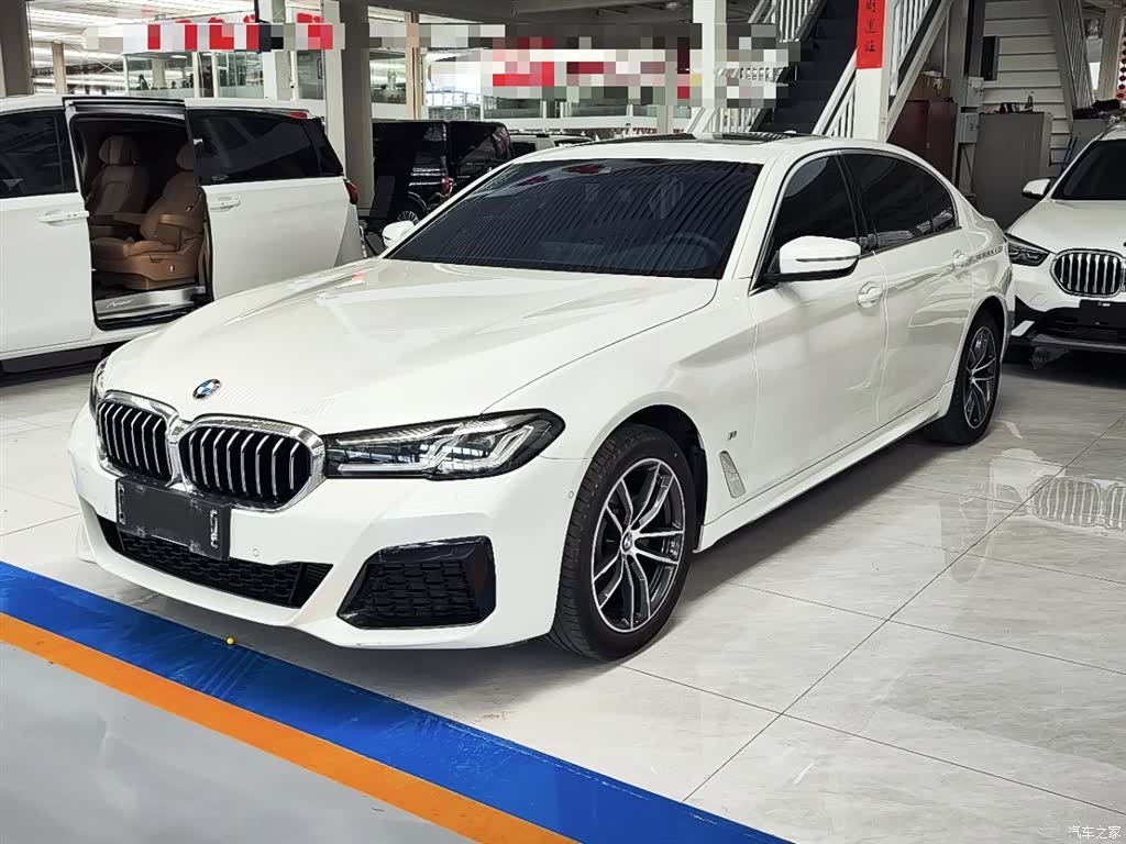 BMW 5 Series, 2022 1