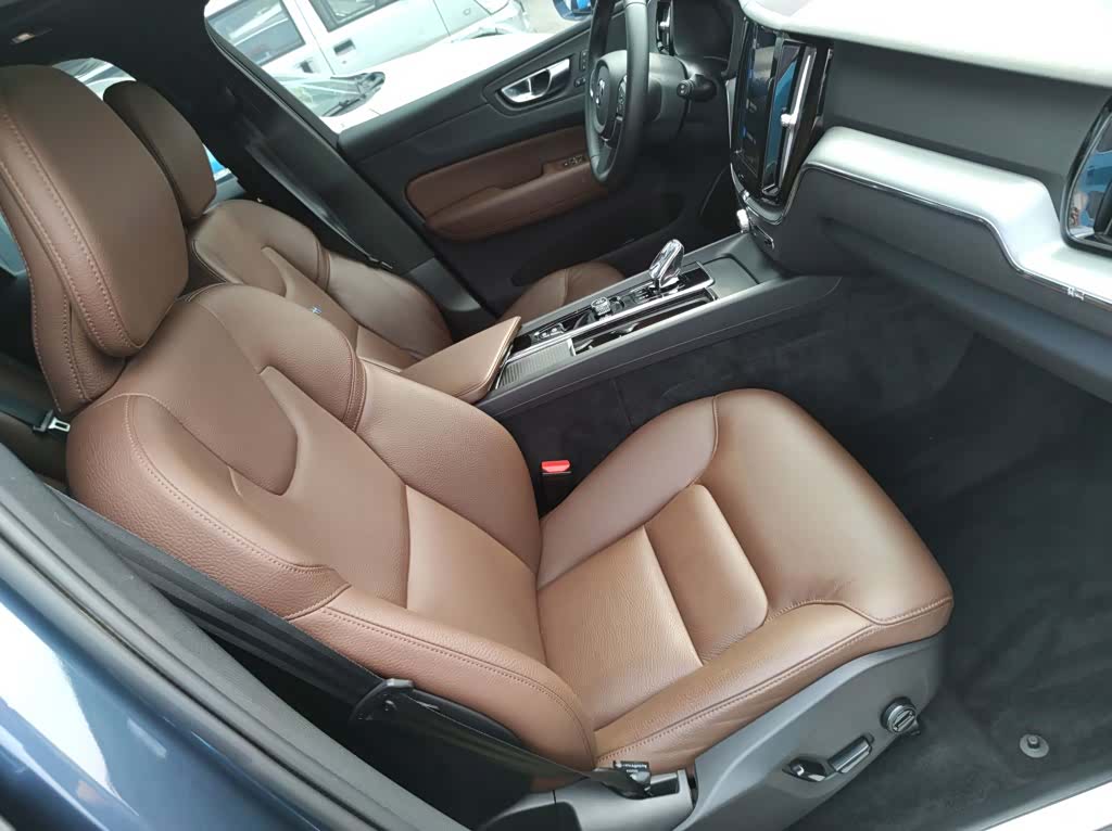 Volvo XC60, 2024 20