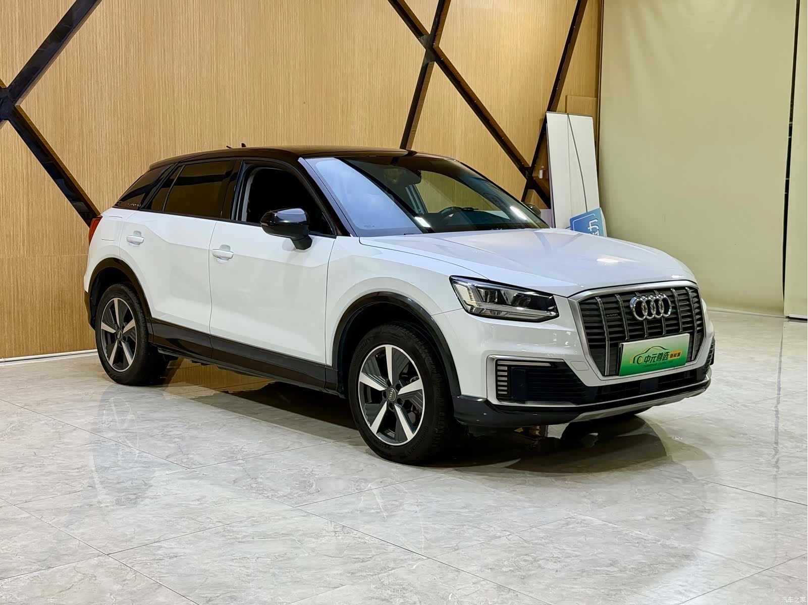 Audi e-tron, 2020 3