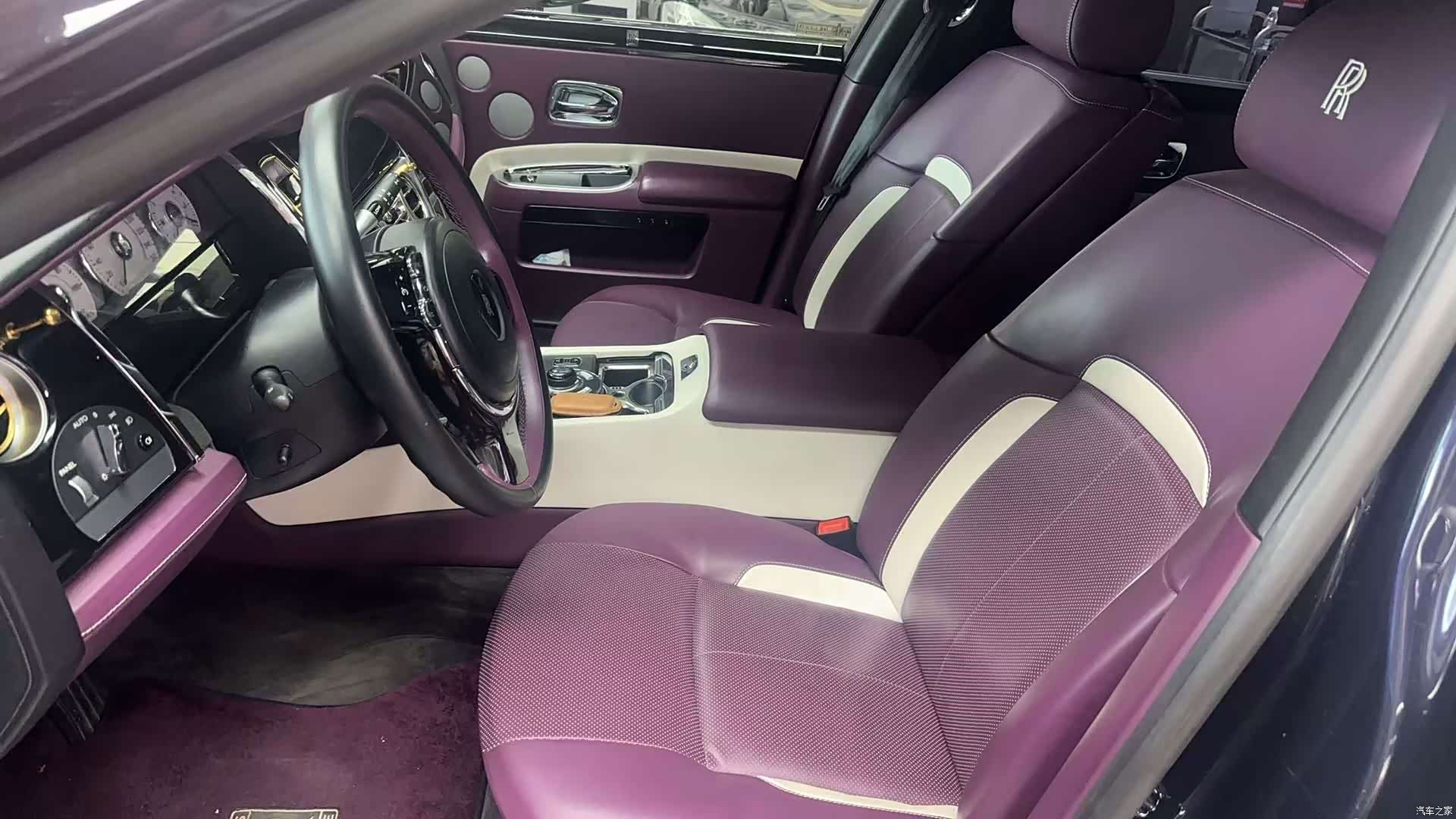 Rolls-Royce Ghost, 2011 9