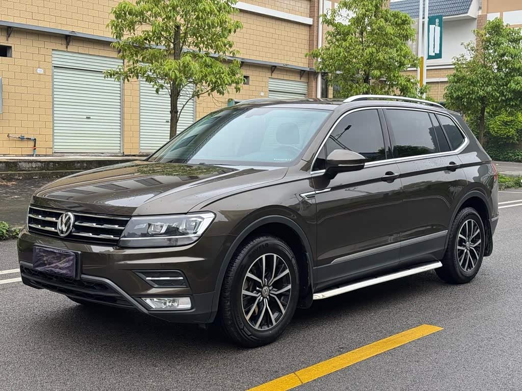Volkswagen Tiguan L