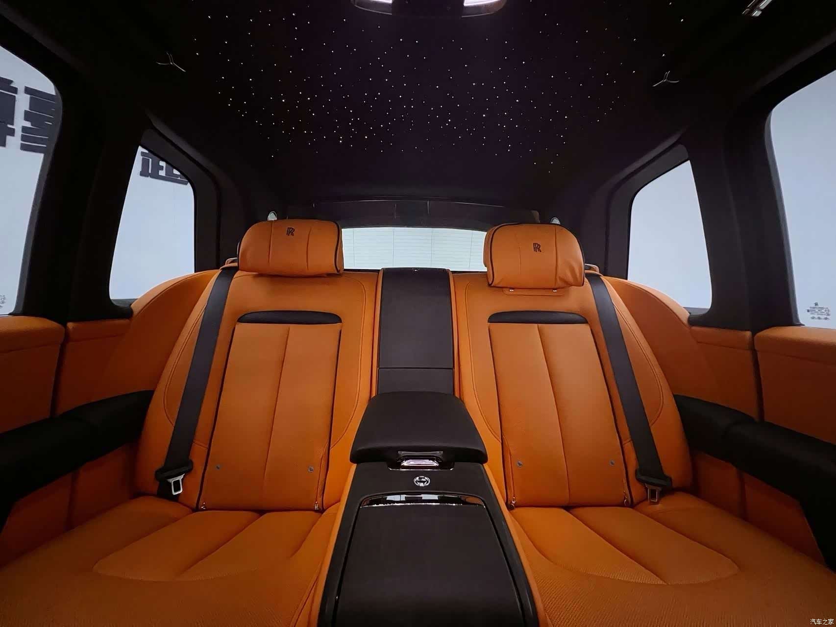 Rolls-Royce Cullinan, 2023 7