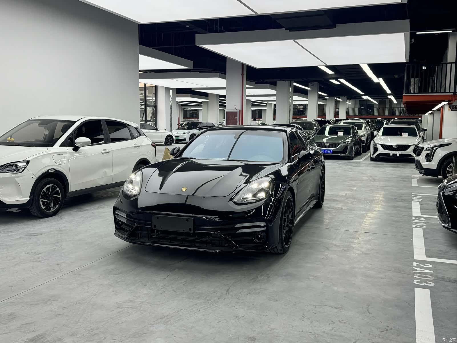 Porsche Panamera, 2014 1