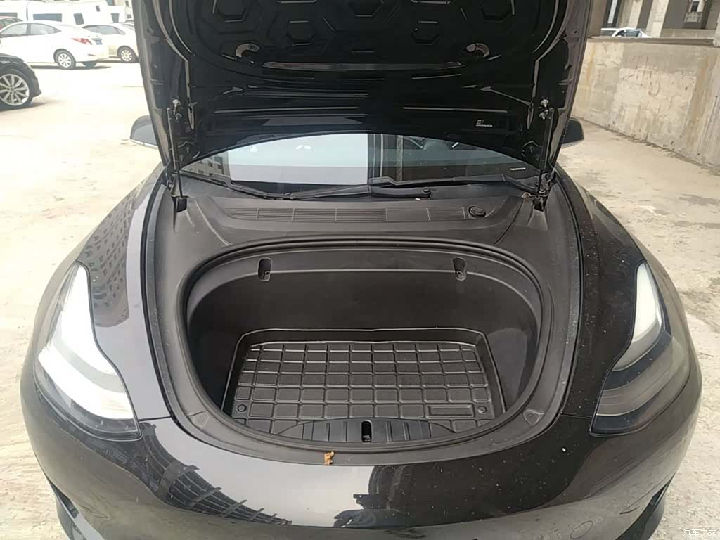 Tesla Model 3, 2020 16
