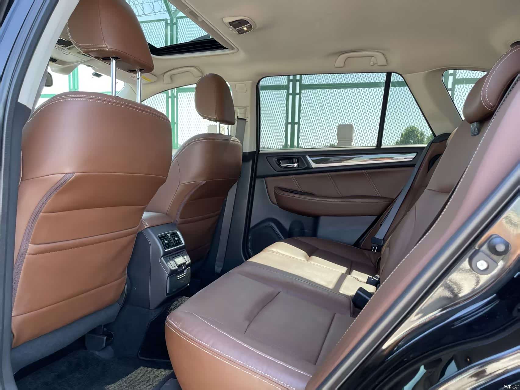 Subaru Outback, 2018 все фото