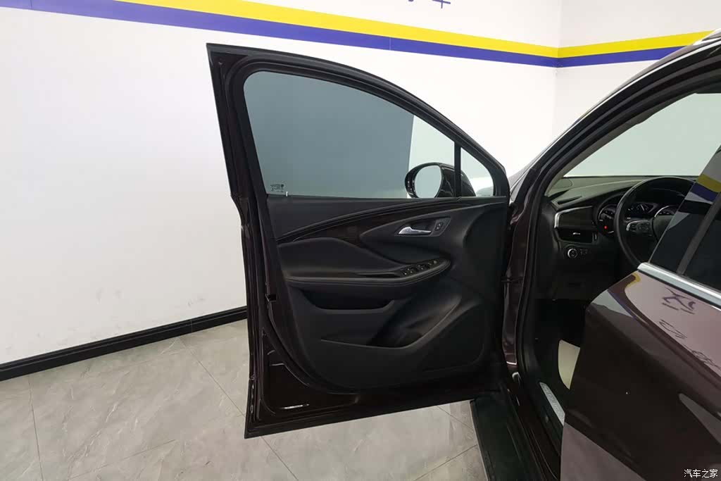 Buick Envision Plus, 2019 7