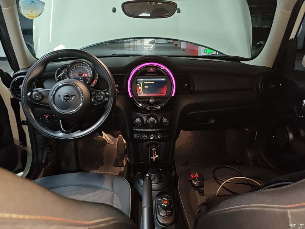 Mini ONE, 2021 10