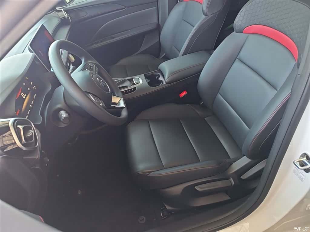 MG MG5, 2024 15