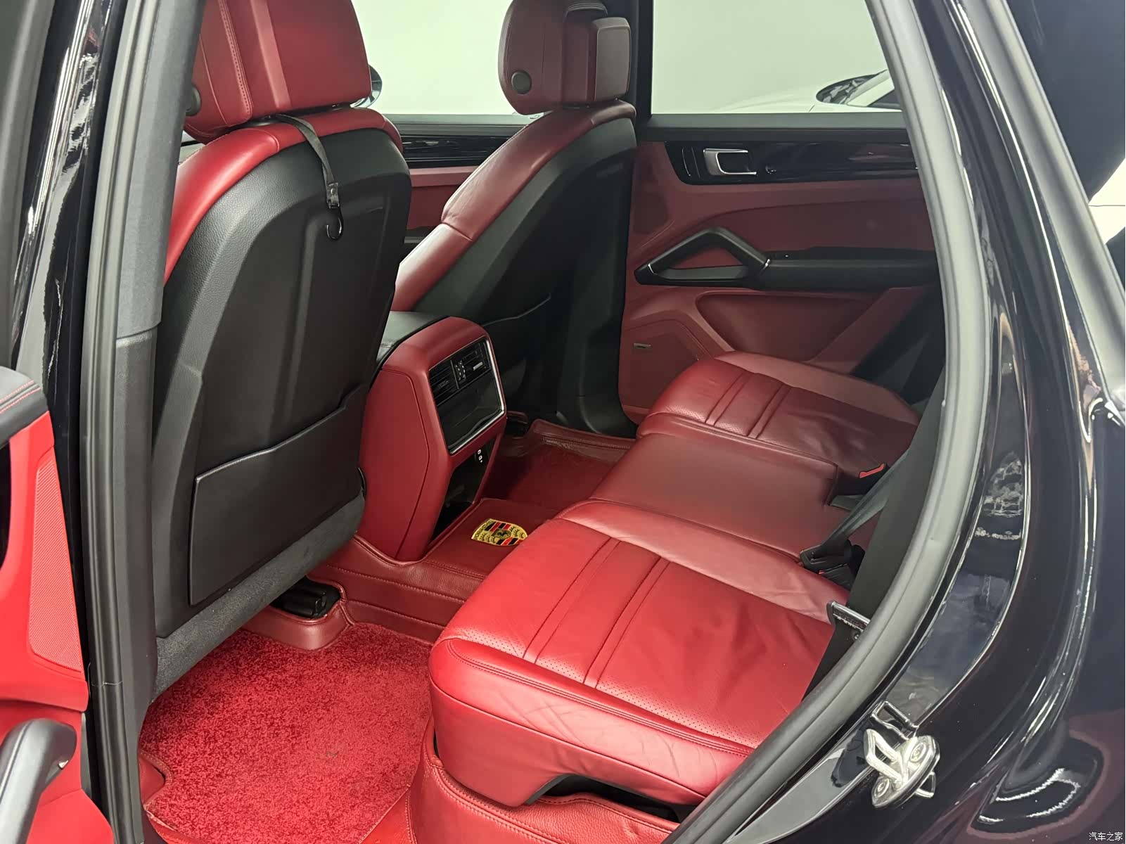 Porsche Cayenne, 2019 9
