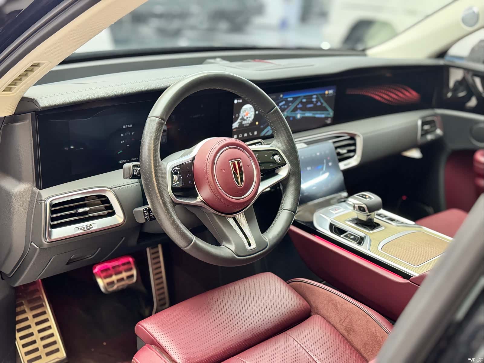 Hongqi E-HS9, 2023 9