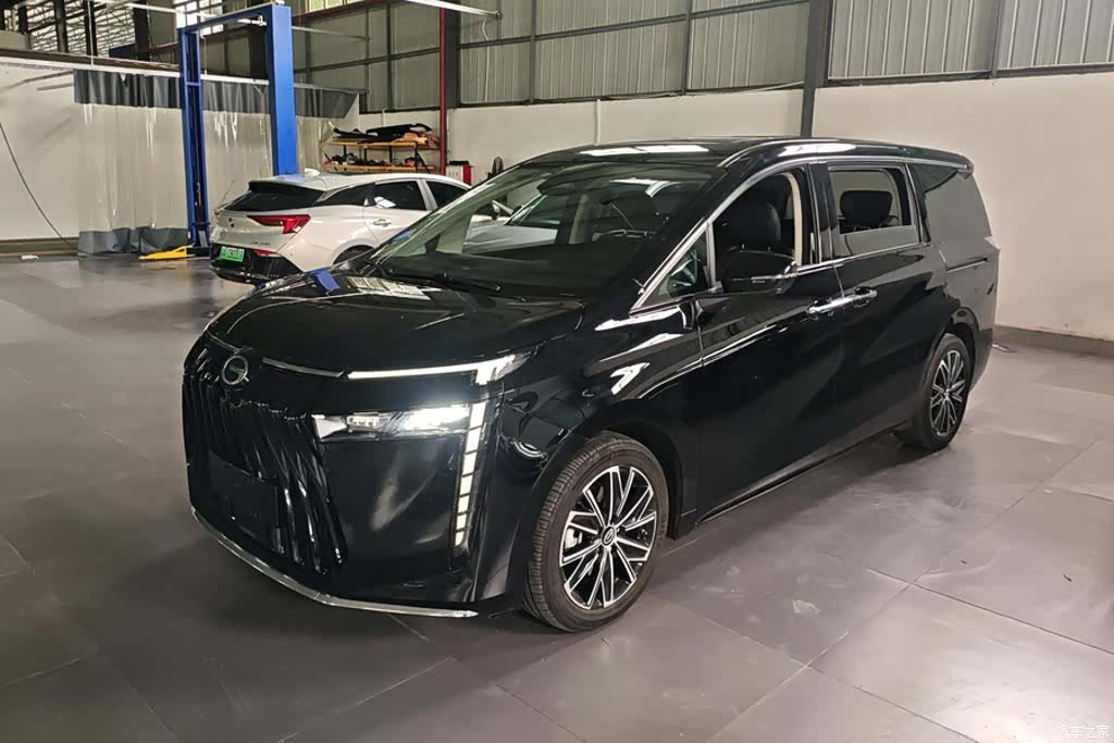 Trumpchi E8, 2024 1