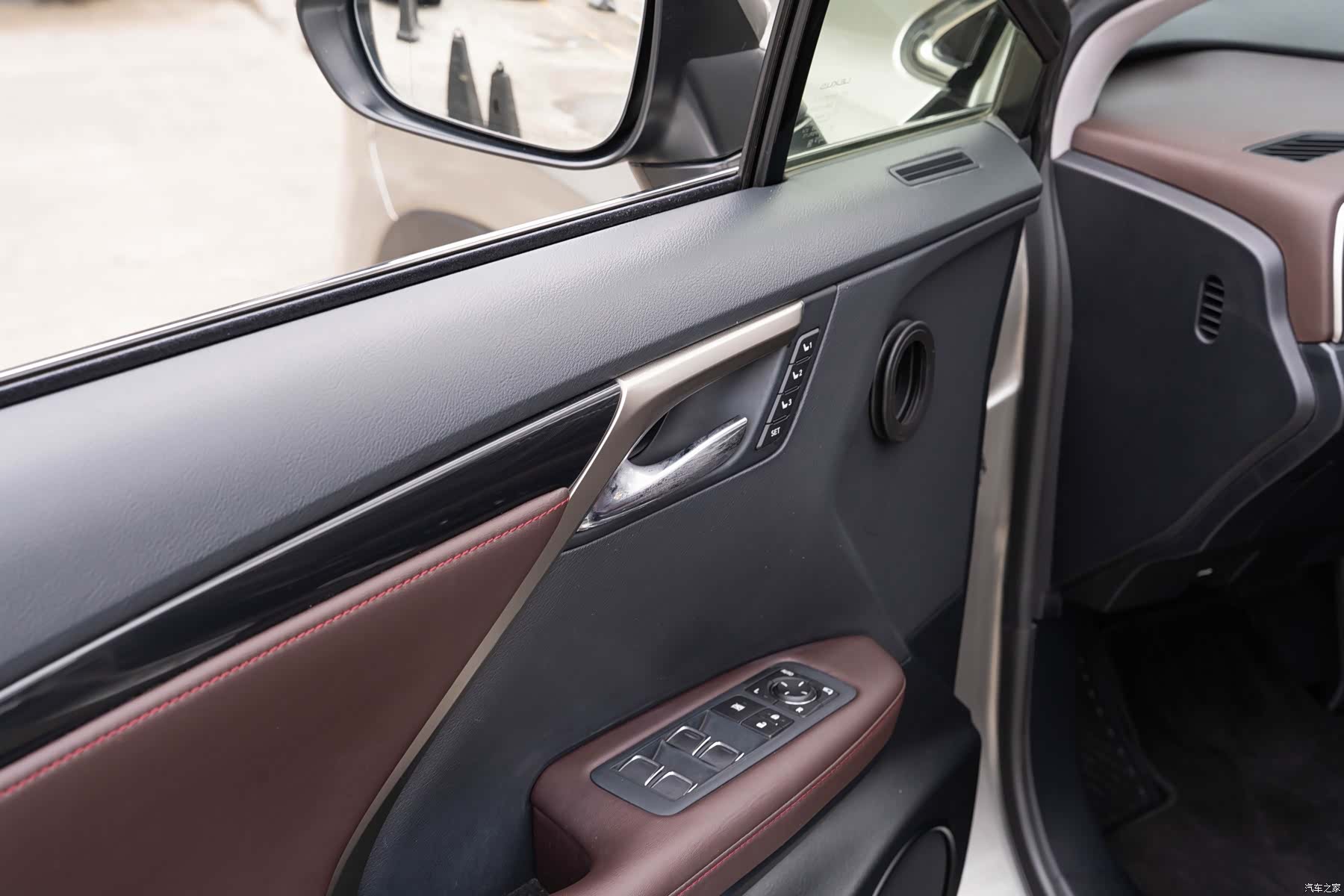 Lexus RX, 2022 20