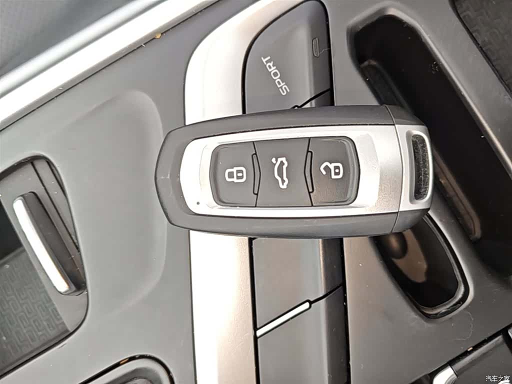 Geely X6, 2019 9