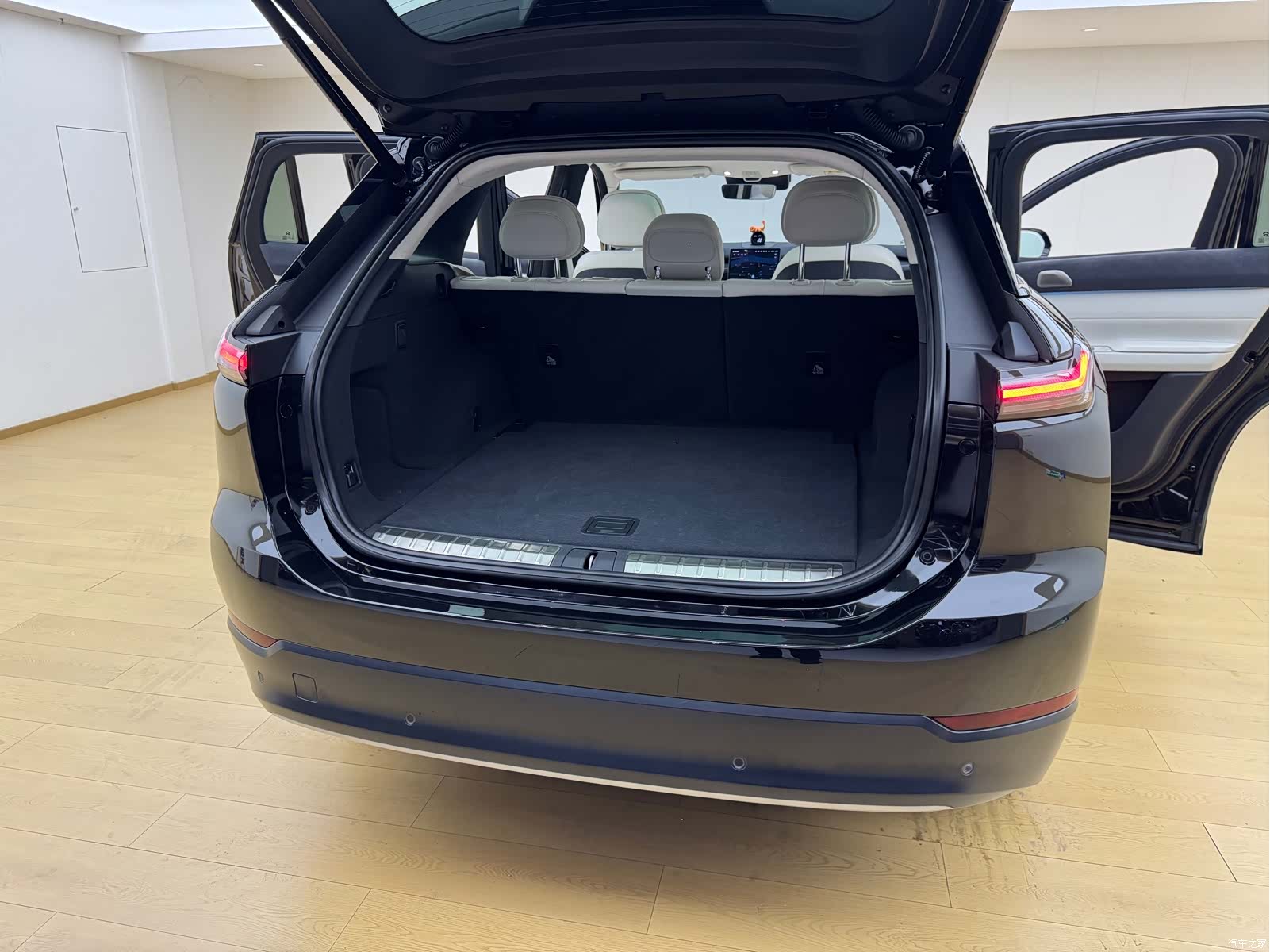 NIO ES7, 2022 14