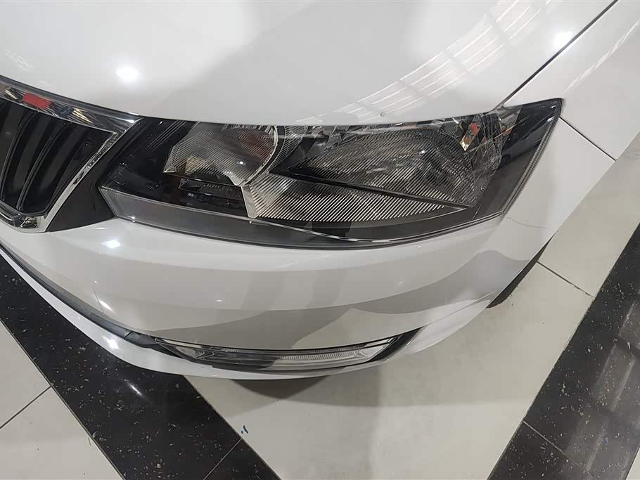 Skoda Xindong
