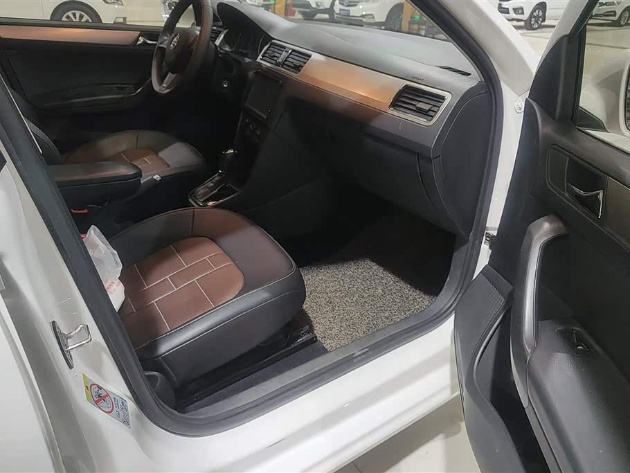 Skoda Xindong