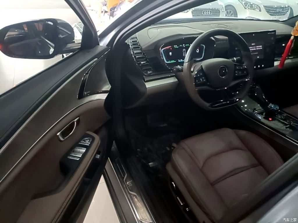 BYD Han, 2022 12