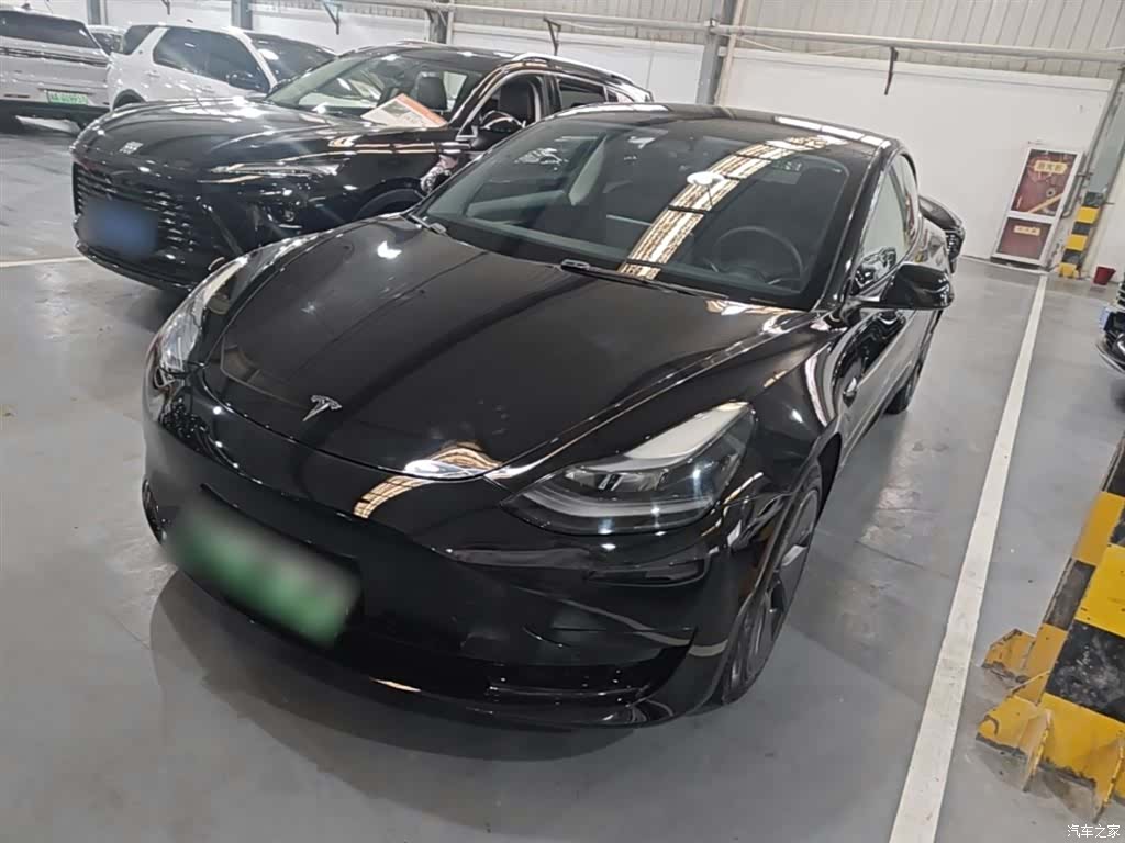 Tesla Model 3, 2023 1
