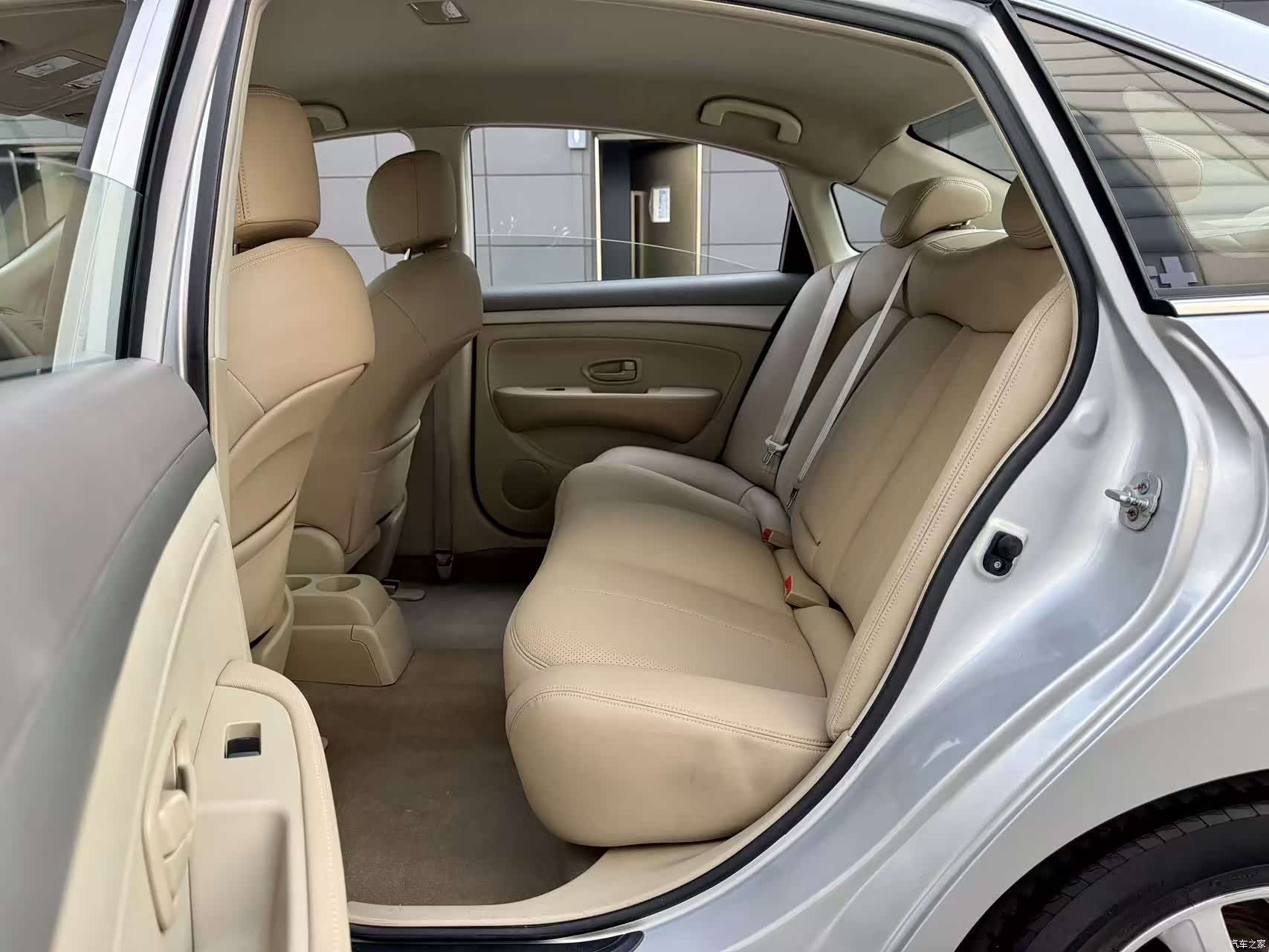 Nissan Sylphy, 2016 6