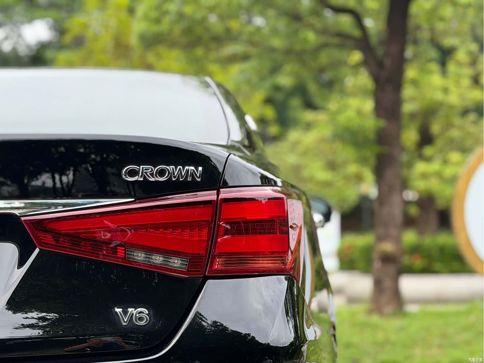 Toyota Crown, 2017 19