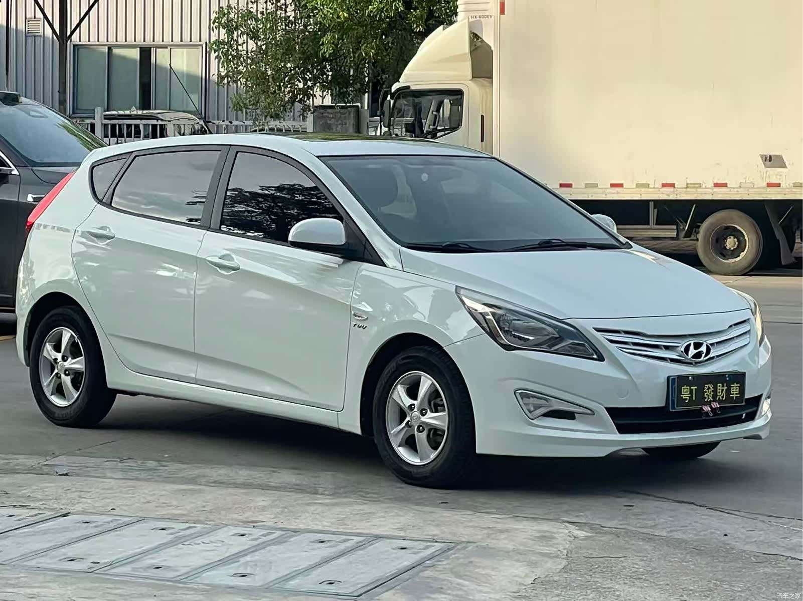 Hyundai GLX, 2016 3