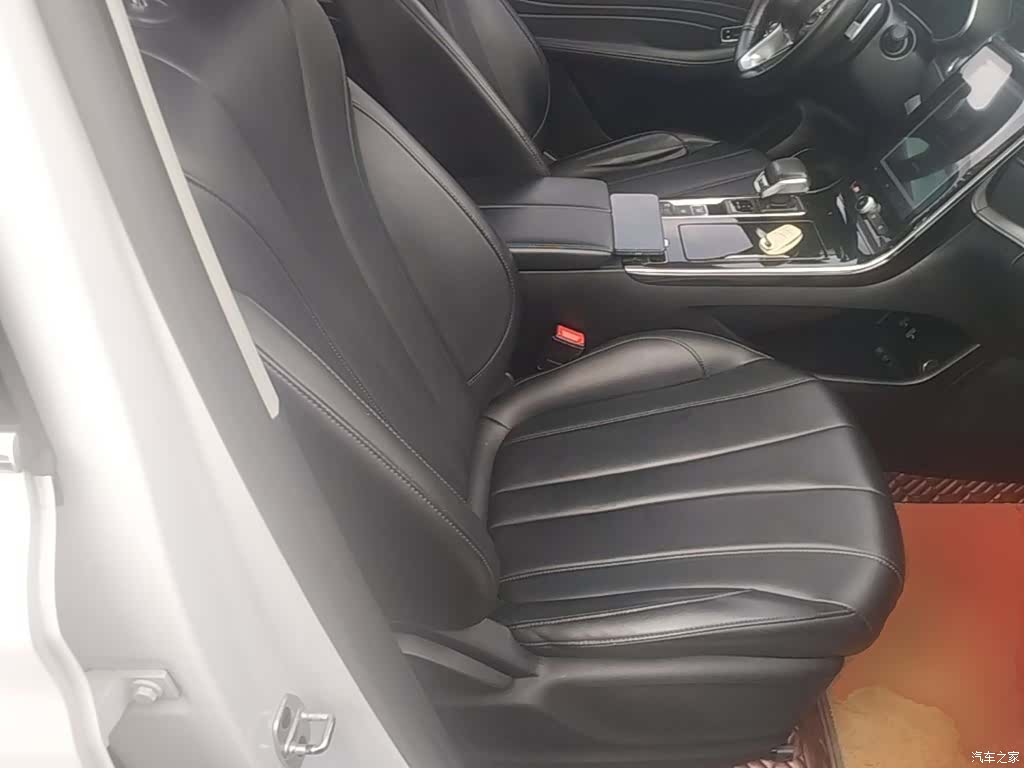 Roewe RX5, 2020 25
