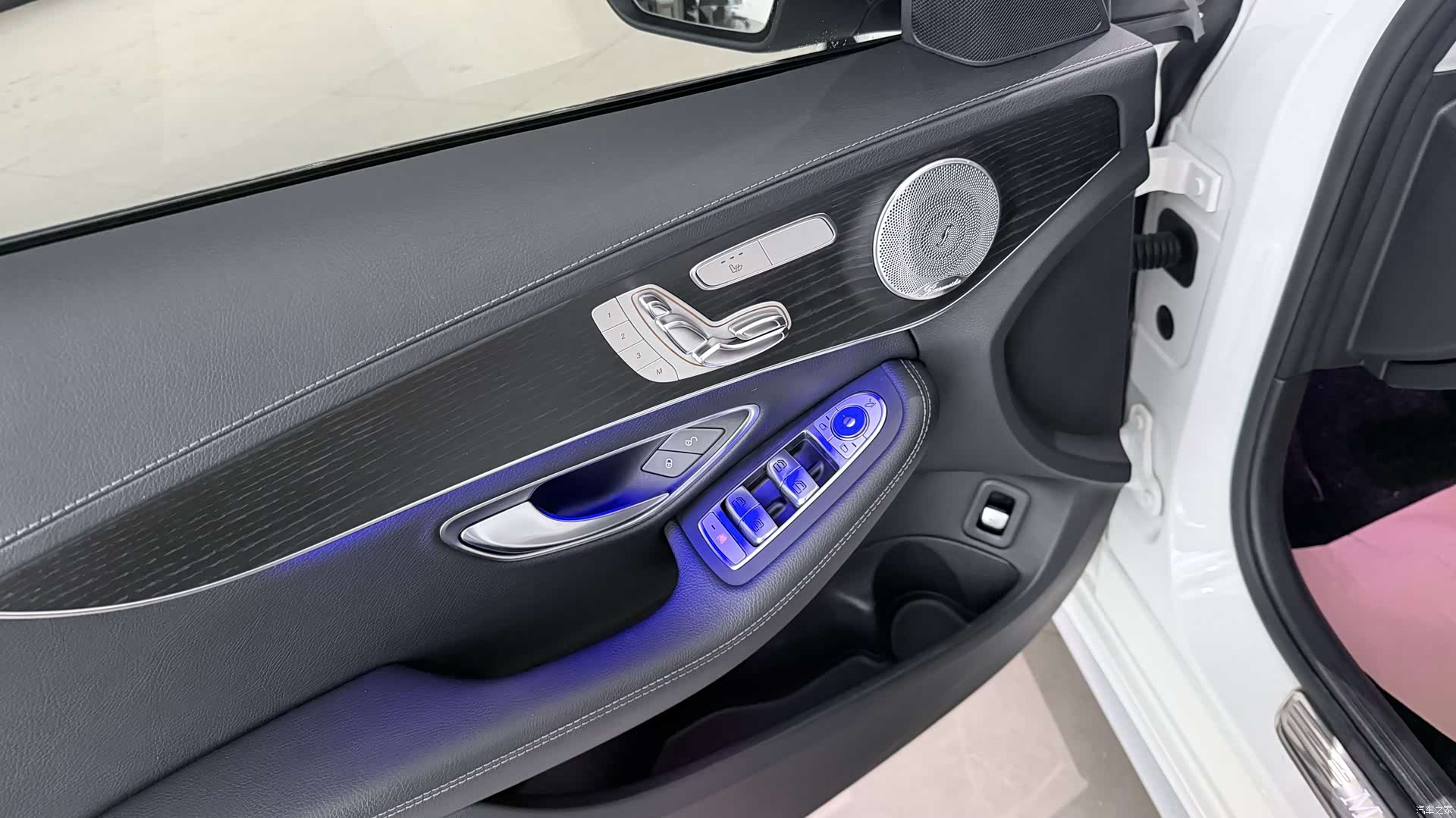 Mercedes-Benz C-Class, 2021 14