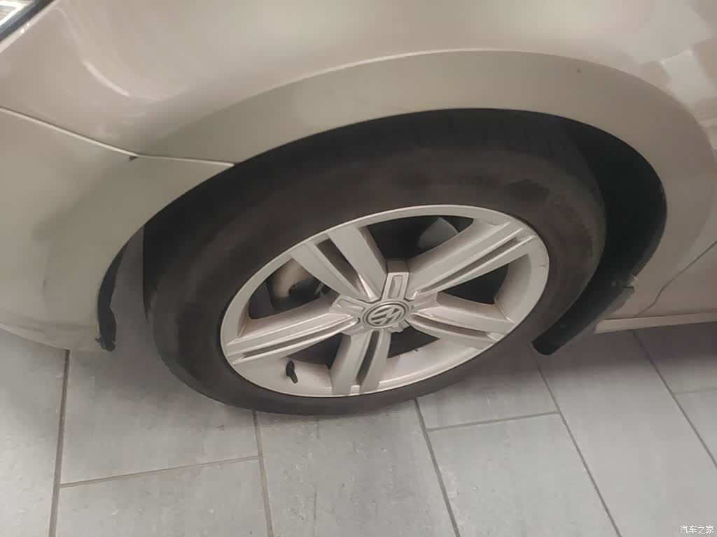 Volkswagen Lamando, 2016 23