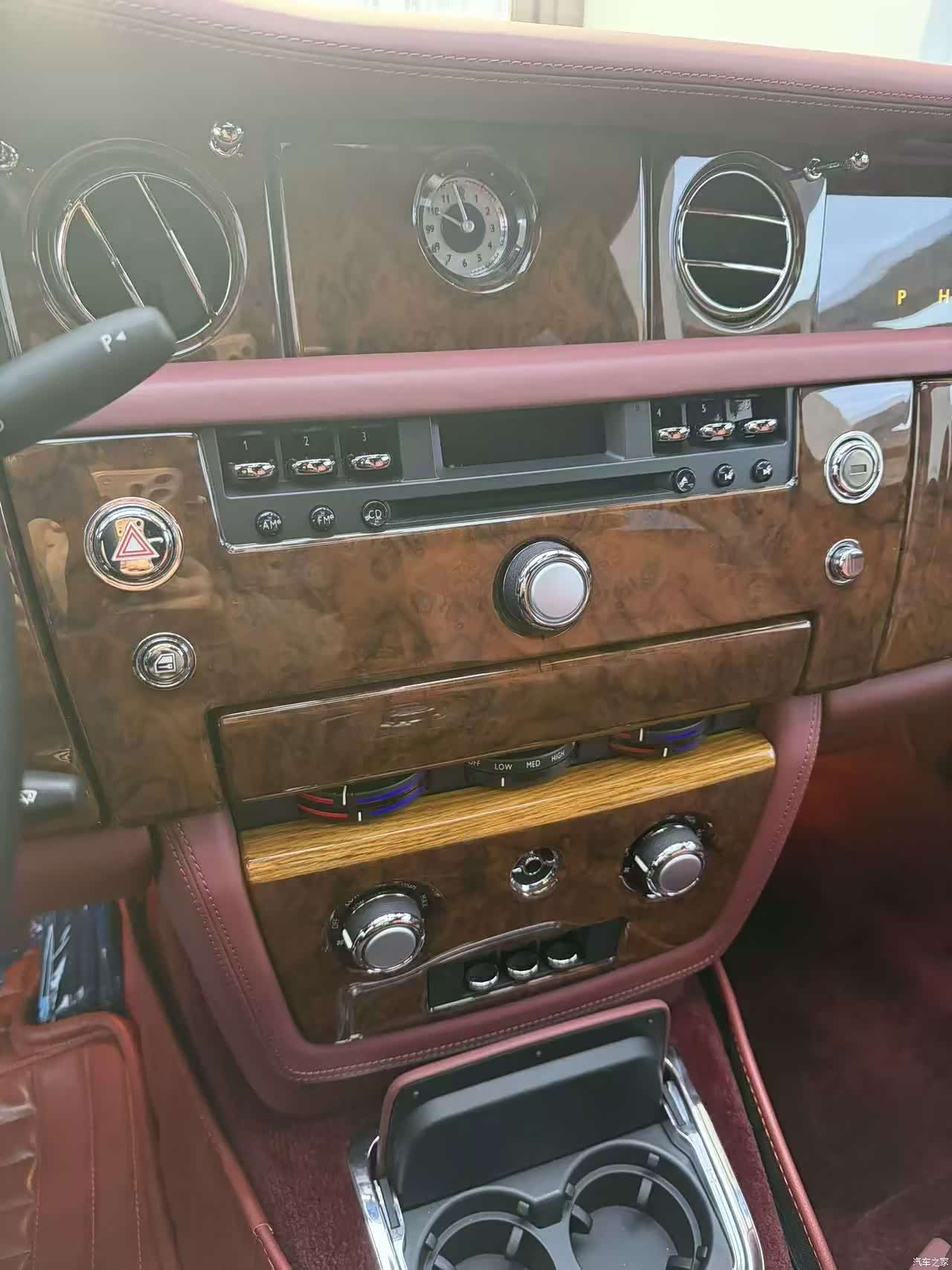 Rolls-Royce Phantom, 2012 9