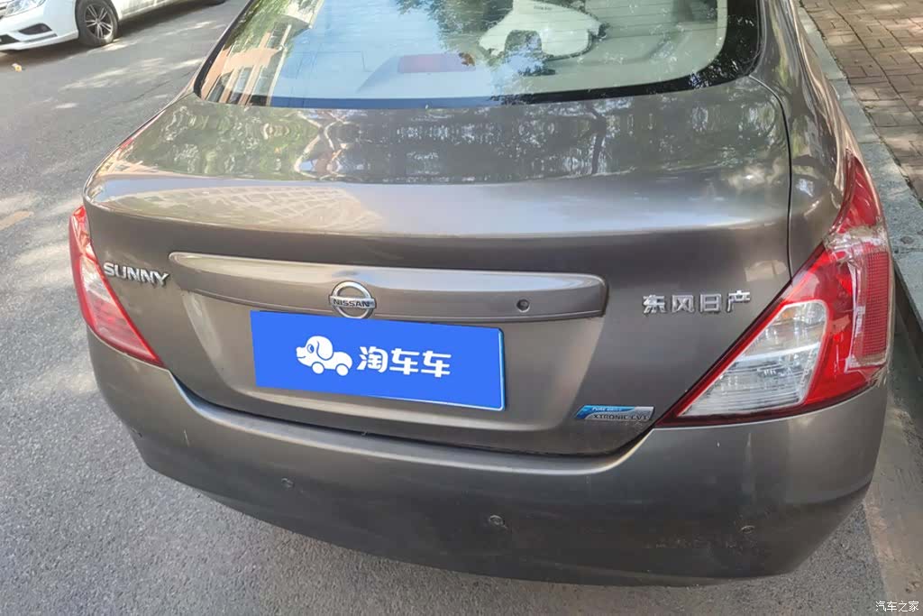 Nissan 1.5XE, 2012 4