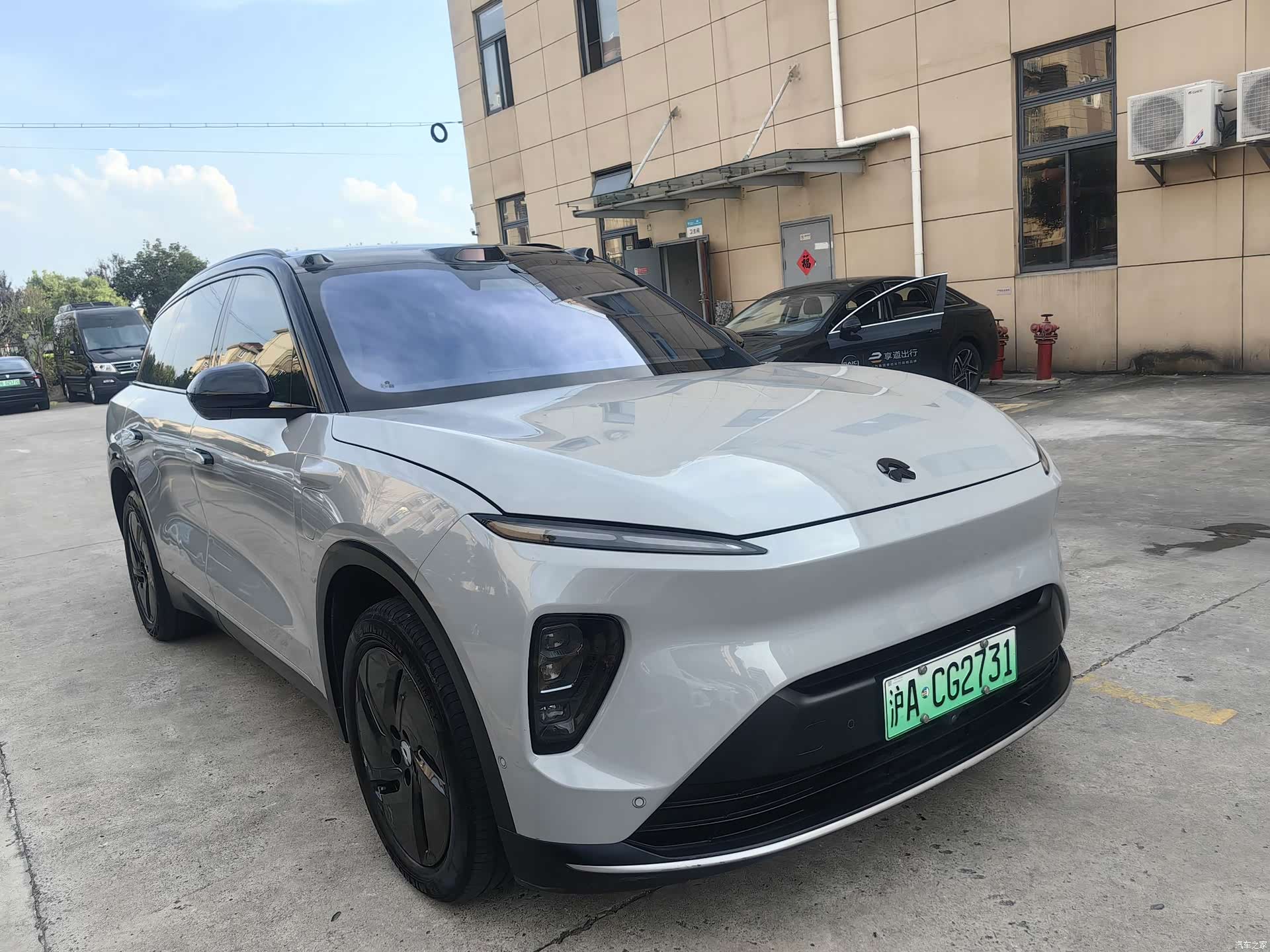 NIO ES8, 2023 3