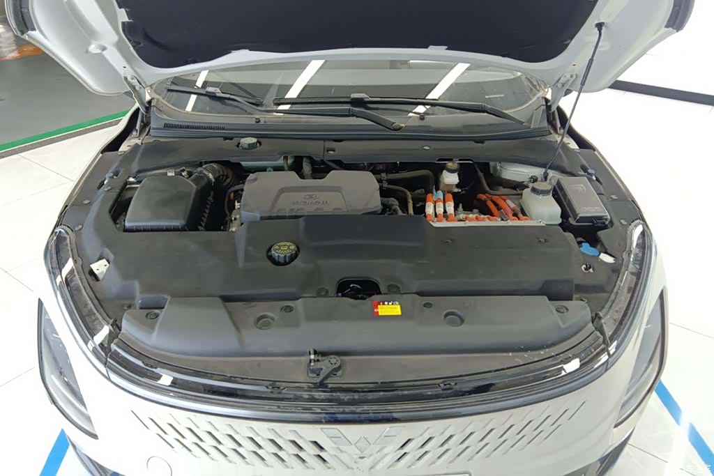 Wuling Starlight, 2024 10