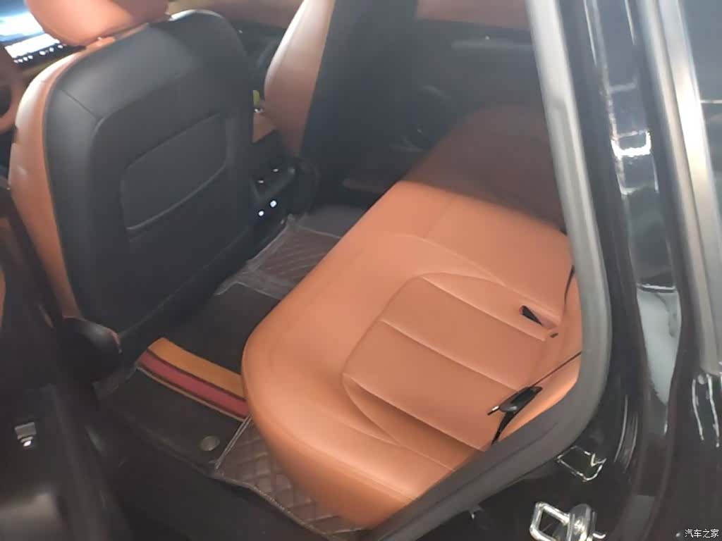 Wuling Starlight, 2025 17