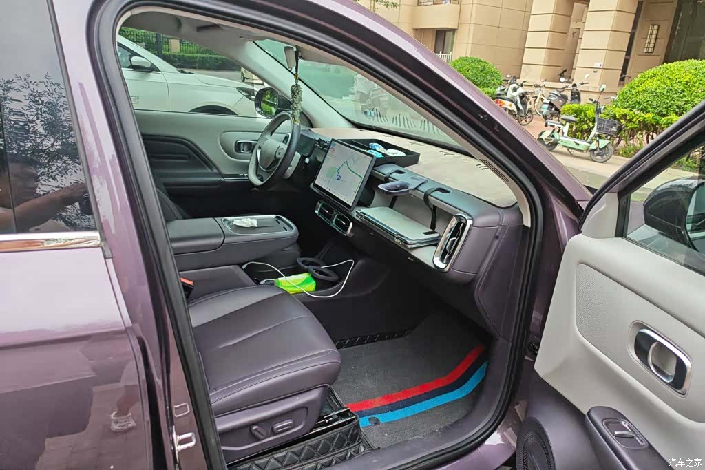 Leapmotor B10, 2025 8