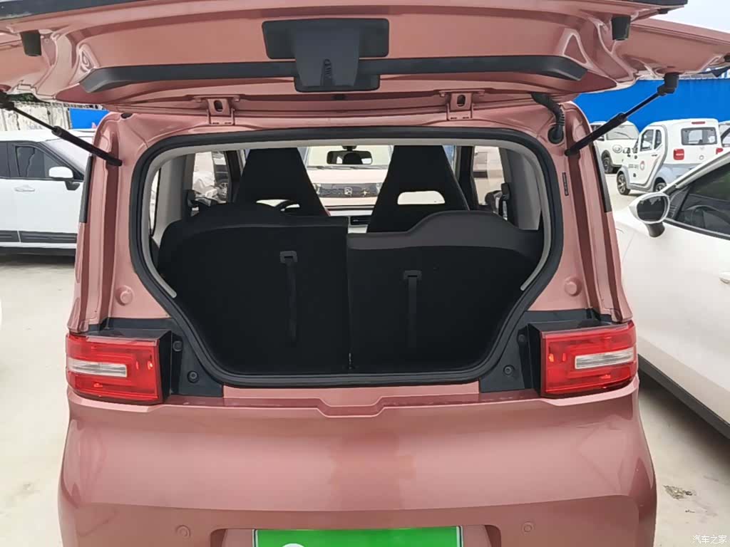 Wuling MINIEV, 2020 19
