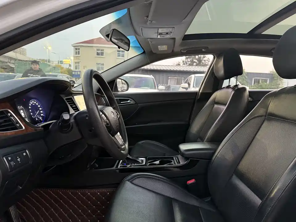 Hyundai Name picture